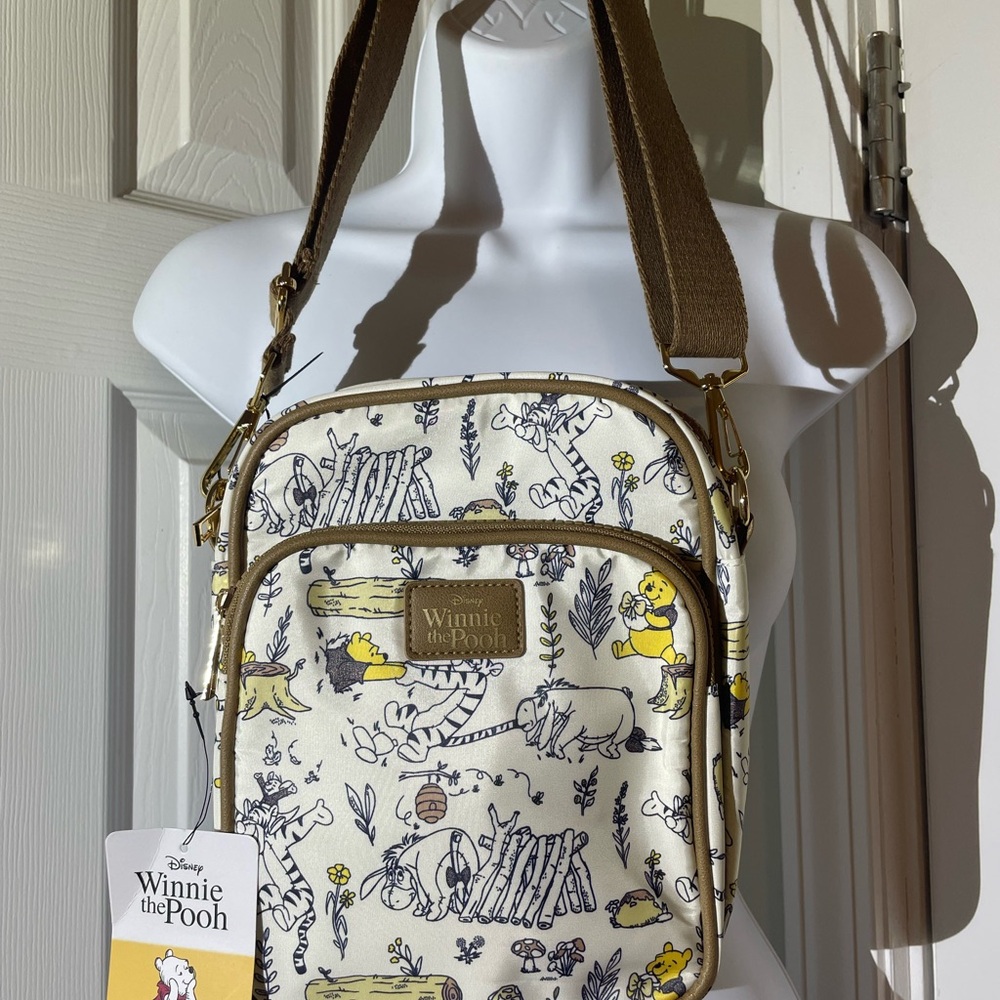 🍯 Disney Winnie the Pooh Crossbody Bag – Bioworld – NWT